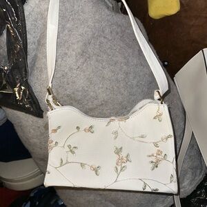 Chic Floral Embroidered Cream Shoulder Bag
